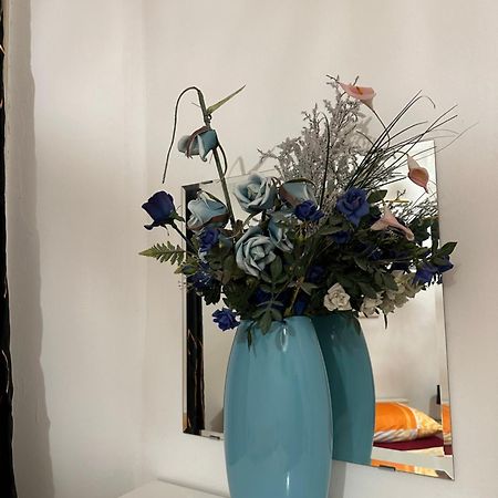 Apartment Opera 1 Wina Bagian luar foto