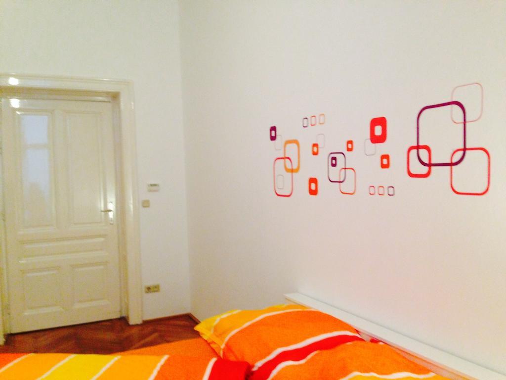 Apartment Opera 1 Wina Bagian luar foto
