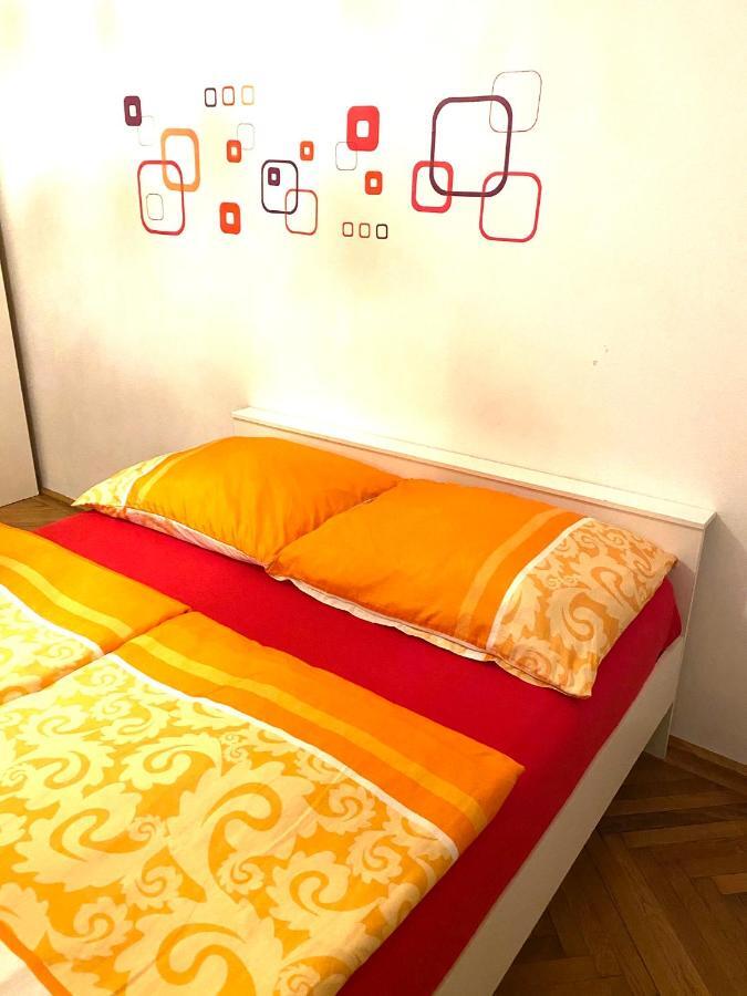 Apartment Opera 1 Wina Bagian luar foto